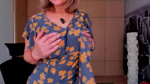 JANE TURNER MILF online show from February 19, 1:54 pm