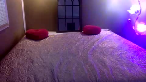 janicepepper online show from November 21, 5:22 pm