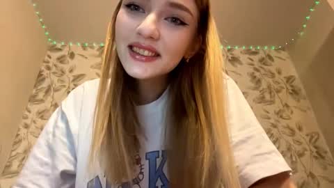 Stacy online show from December 1, 7:50 am