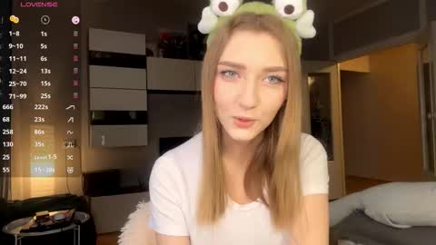 Stacy online show from February 18, 4:45 am