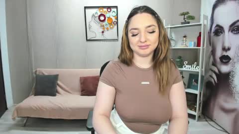 JaquelinLaurent online show from April 20, 7:39 pm