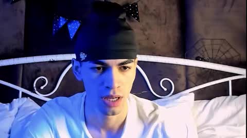 Jaremy online show from November 1, 8:08 pm