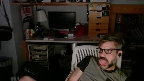 jareth_returns online show from November 16, 3:08 am