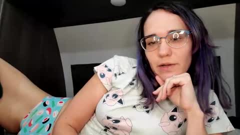 jasmineelizabeth online show from January 26, 7:32 am
