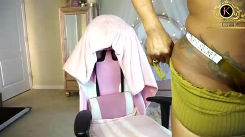 JasmineKay online show from February 1, 7:13 pm