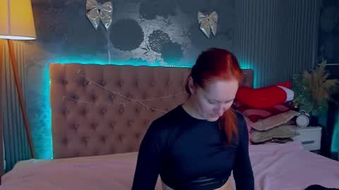 Jasmine online show from December 15, 2:02 pm