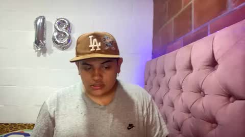 jason_boy_ online show from December 11, 5:53 am