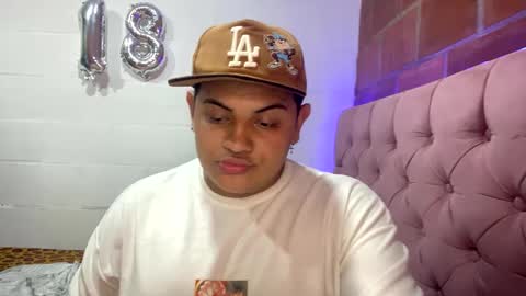 jason_boy_ online show from December 11, 9:01 pm