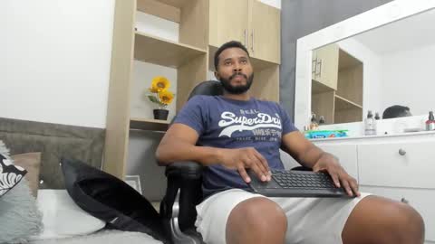 Snapshot of jason_fenix chatting on October 17, 5:06 pm Jason online show from October 17, 5:06 pm