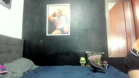 Snapshot of jasonmartiinez chatting on October 7, 5:36 am online show from October 7, 5:36 am