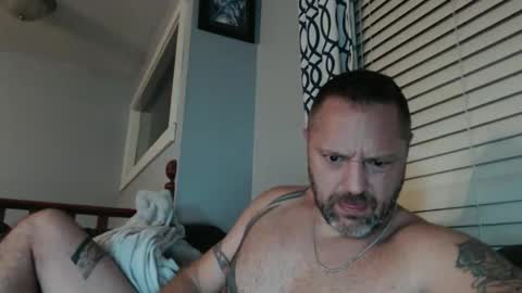Snapshot of jasonskink99 chatting on October 18, 8:40 am jasonskink99 online show from October 18, 8:40 am