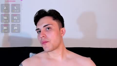 Jason online show from November 12, 2:03 am