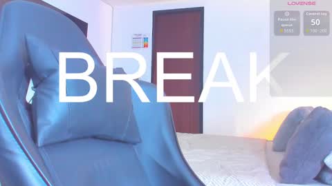 JBrooksXx online show from October 23, 10:32 pm