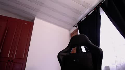 JKing  online show from June 3, 6:24 pm