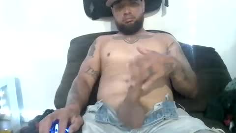 jay594025 online show from October 9, 10:37 pm