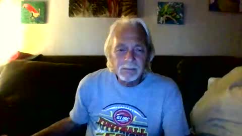 jay-jay1475 online show from May 6, 2:39 am