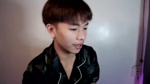 Snapshot of jay_lordx chatting on January 5, 5:20 pm Ur Jaylord online show from January 5, 5:20 pm