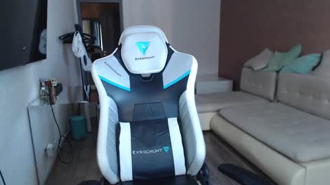 Jayce online show from February 24, 8:17 am