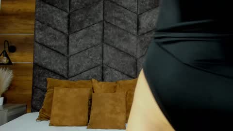 JaylaScott  online show from February 19, 11:38 am