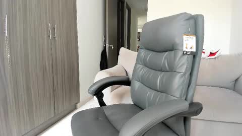 jaythomax online show from January 18, 2:37 pm