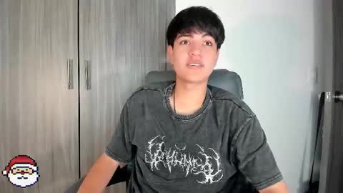 jaythomax online show from December 20, 9:44 pm