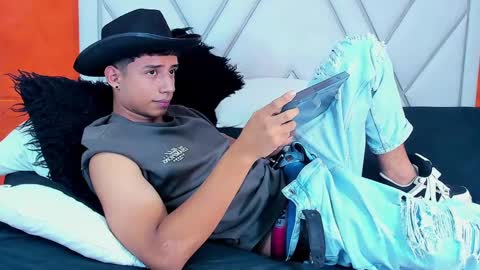 jaze_bradley online show from March 7, 3:18 pm