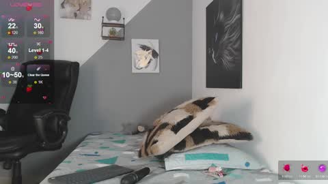 JAZMIN online show from February 2, 1:02 am