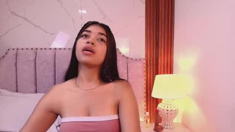 Snapshot of jazmin_606 chatting on October 15, 9:59 pm Jazmin online show from October 15, 9:59 pm