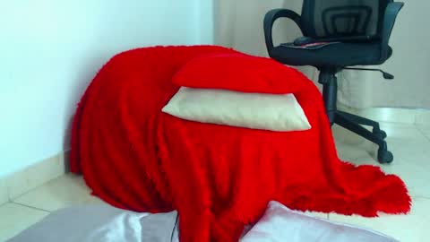 jazmin online show from March 27, 3:01 am