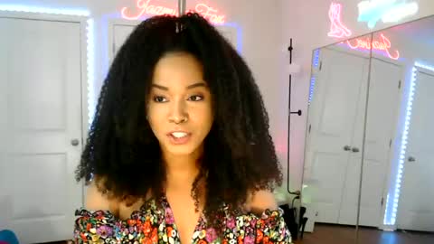 Jazmine Fox online show from June 27, 6:36 pm