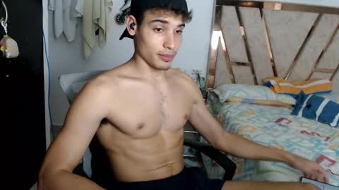 Lin online show from March 8, 5:55 am