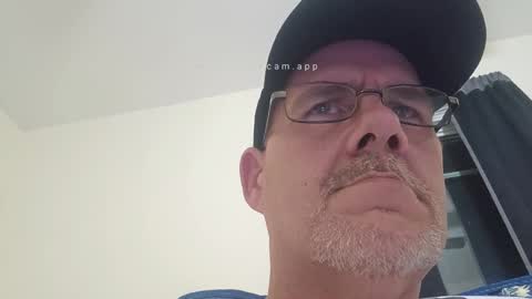 jcadeoutsider online show from December 30, 8:54 am