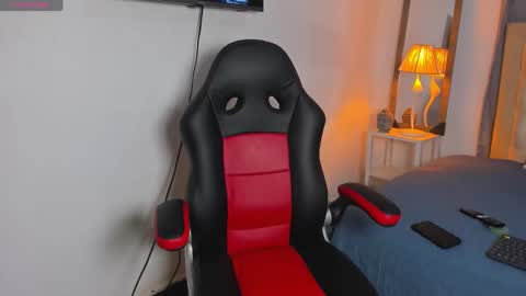 Snapshot of jdaniel_shellby chatting on January 10, 1:42 am jhon online show from January 10, 1:42 am