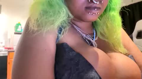 jdx00 online show from November 12, 3:42 am