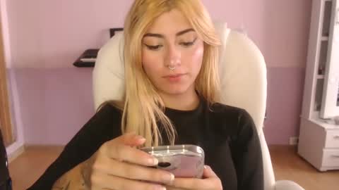 Jean online show from March 5, 4:57 pm