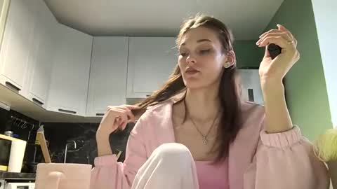 Hanna online show from April 10, 10:20 am