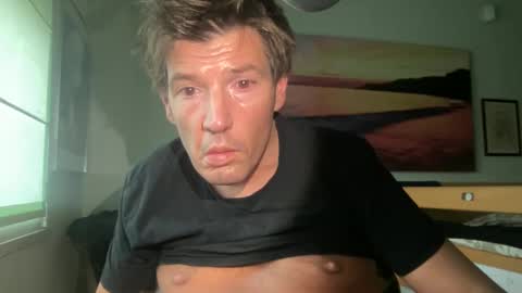 jeanslov online show from January 19, 2:17 pm