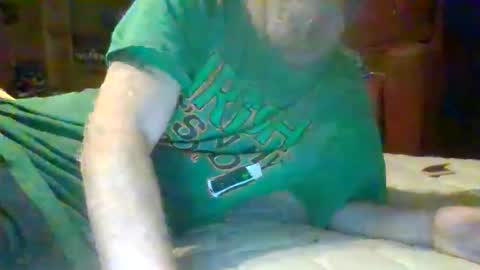 jearnold44 online show from February 26, 2:48 am