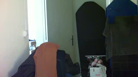 Jrme online show from April 2, 1:07 pm