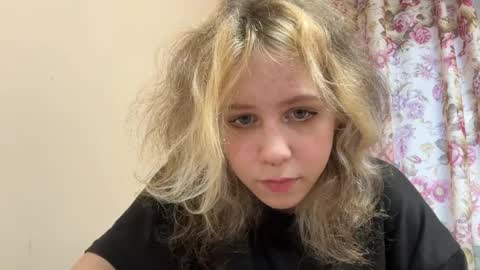 Jessica online show from April 3, 9:16 am