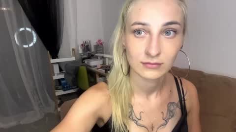 Joani online show from July 14, 9:42 pm