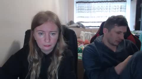 JenisAndPeter online show from October 24, 8:15 am