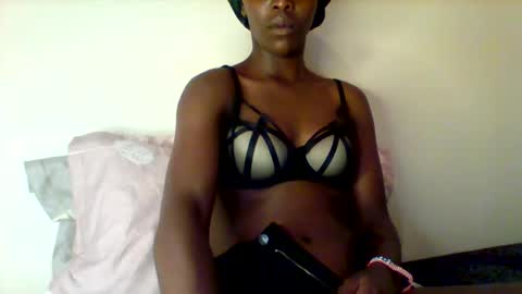 jenncuty9 online show from June 9, 2:33 am