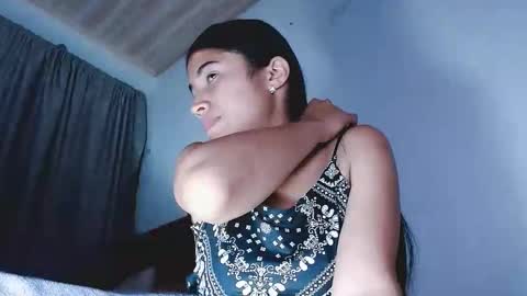 jenner_lena online show from May 7, 6:09 am