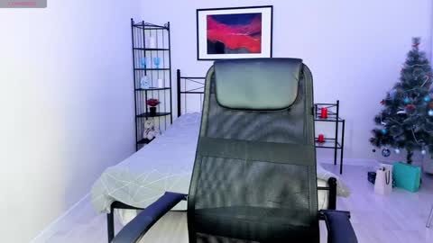 Ellis online show from January 8, 9:01 pm