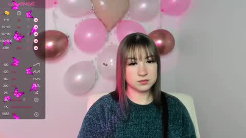 Snapshot of jennifer_xo_ chatting on February 13, 7:24 am Jennifer online show from February 13, 7:24 am