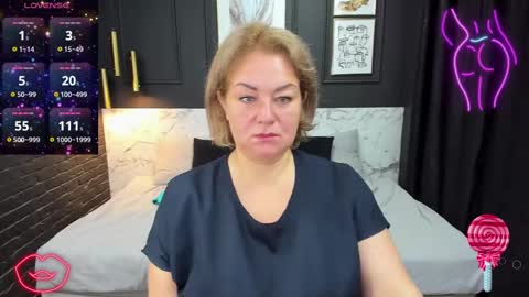 Jennifer online show from February 22, 1:13 pm