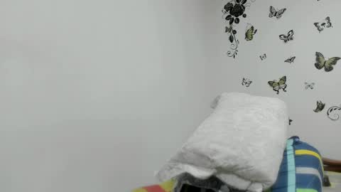 jenniferloveyou online show from April 1, 8:50 pm