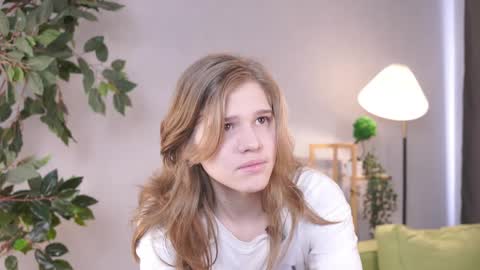 Sofia  online show from March 30, 7:08 am