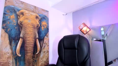 Snapshot of jenniifer_t chatting on October 1, 4:00 am jenniifer_t online show from October 1, 4:00 am